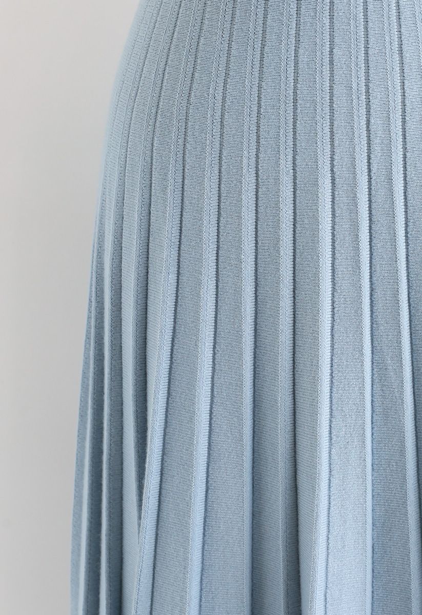 A-Line Pleated Knit Midi Skirt in Blue